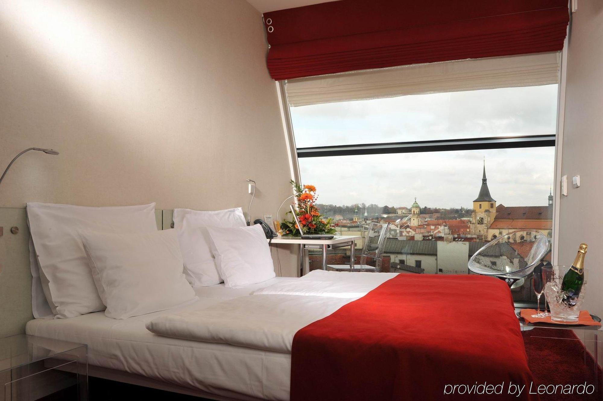 Design Metropol Hotel Прага Екстериор снимка